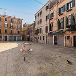 Ca Giardini In Biennale By Bricola Apartman *
