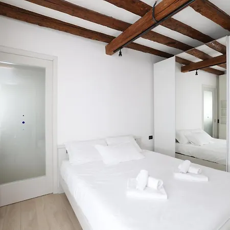 Apartment Ca Giardini In Biennale By Bricola