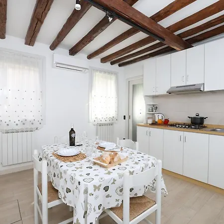 Apartment Ca Giardini In Biennale By Bricola Venice